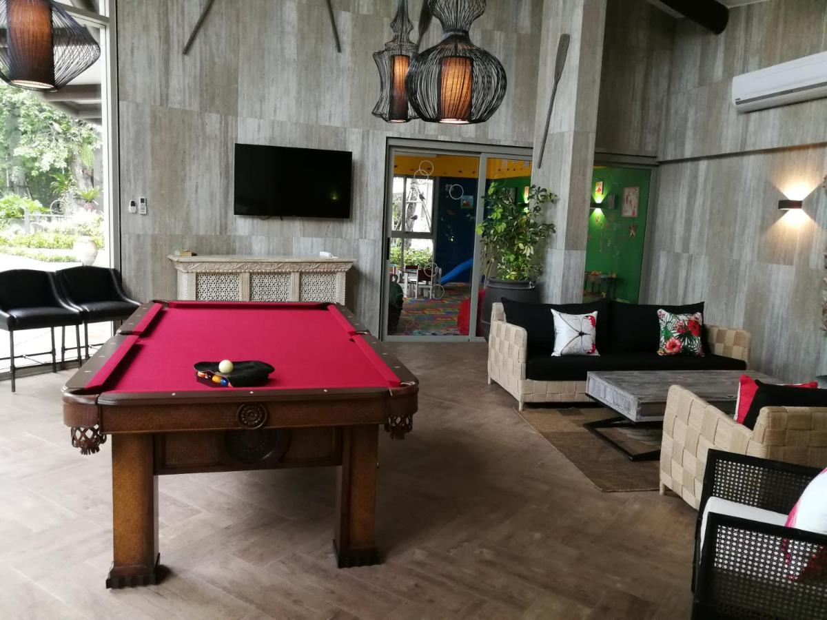 The Riviera Wongamat Hong Apartment Pattaya Εξωτερικό φωτογραφία